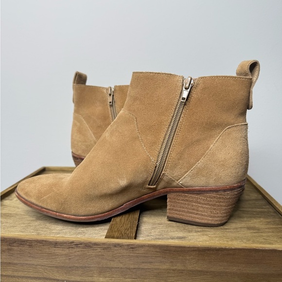 Sole Society Vixen Suede Bootie - Picture 6 of 10